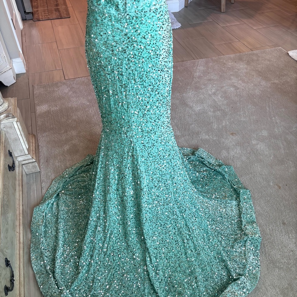 NEW Mint Green Dress, Sequins Dress, One Shoulder, Prom Dress, NWOT, Size XLG - Picture 6 of 11